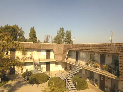 1050 N Bates #1-8, Dinuba, CA 93618