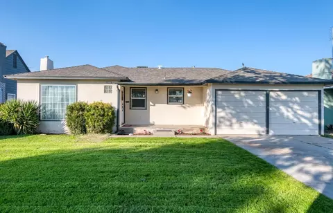 4827 E Iowa Ave, Fresno, CA 93727