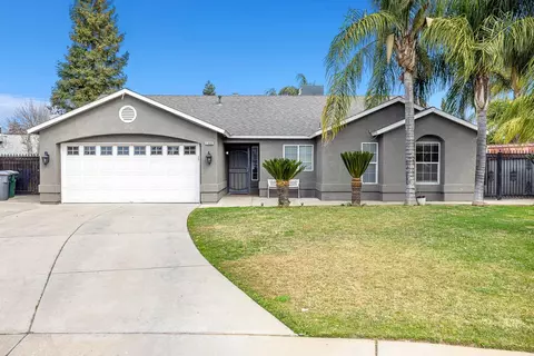 1002 Recreation Ave, Sanger, CA 93657