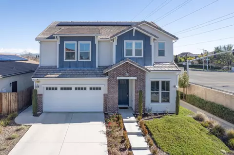 11012 N Via Grigia Way, Fresno, CA 93730