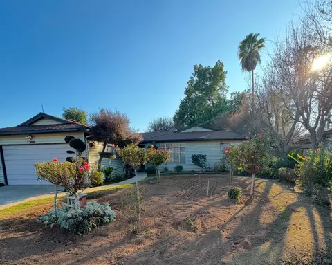 1513 E Menlo Ave, Fresno, CA 93710