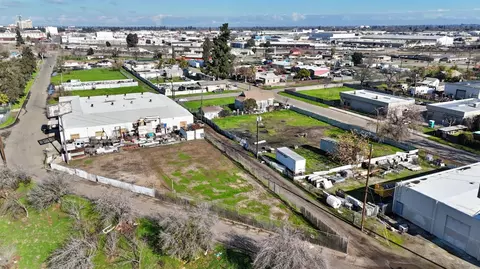 2369 S Cherry Ave, Fresno, CA 93706