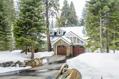 43394 Garnet Ln, Shaver Lake, CA 93664