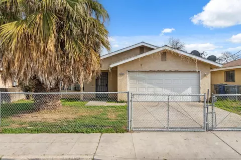 2965 S Clara Ave, Fresno, CA 93706