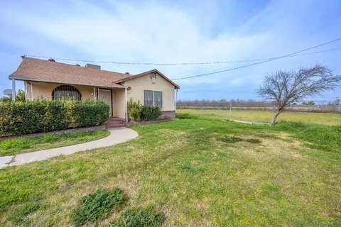 1721 S Marks Ave, Fresno, CA 93706