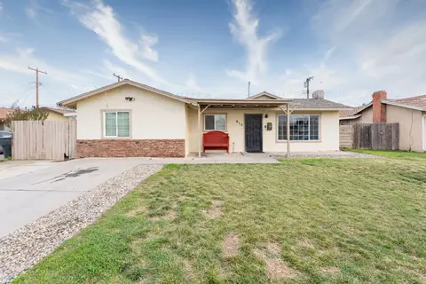 815 Kavanaugh St, Hanford, CA 93230