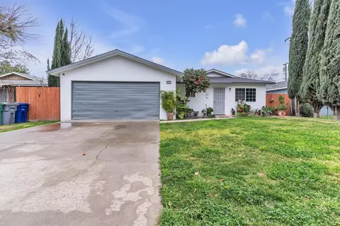 2147 Nebraska Ave, Selma, CA 93662