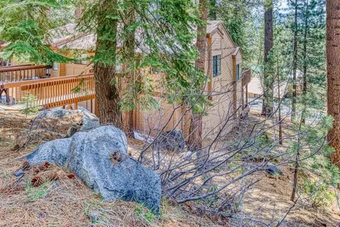 62788 Sunny Vista Ln #30, Lakeshore, CA 93634