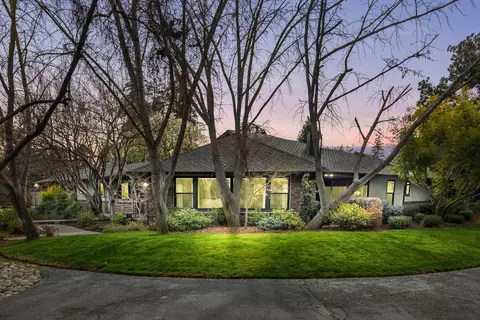 4040 N Van Ness Blvd, Fresno, CA 93704