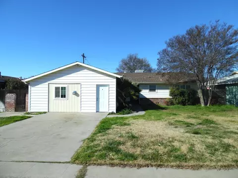 856 Oxford Ave, Clovis, CA 93612 photo 1