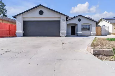 191 Orit Ave, Parlier, CA 93648
