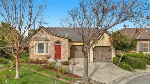 4201 Serena, Clovis, CA 93619