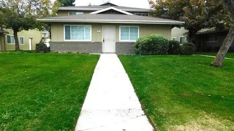481 W Santa Ana Apt 1 Ave, Clovis, CA 93612