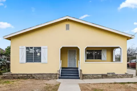 2564 S Rowell Ave, Fresno, CA 93725