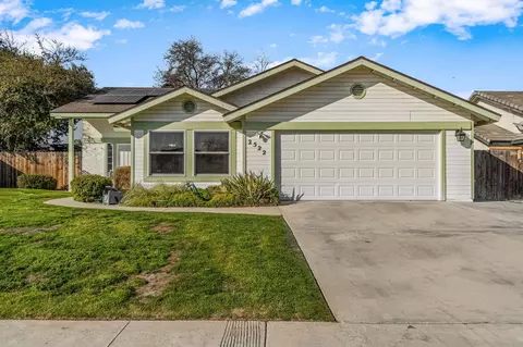 2522 Michael Way, Hanford, CA 93230