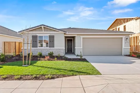 3236 Escalante Ave, Clovis, CA 93619