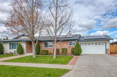 2802 E Warner Ave, Fresno, CA 93710