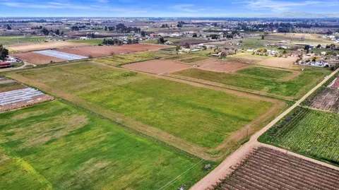 2630 N Del Rey Ave, Sanger, CA 93657