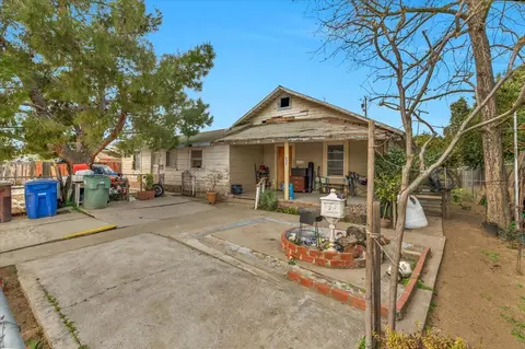 639 Tuolumne St, Parlier, CA 93648
