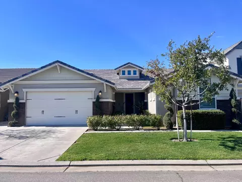 1642 N Broadbent Ln, Clovis, CA 93619 photo 1
