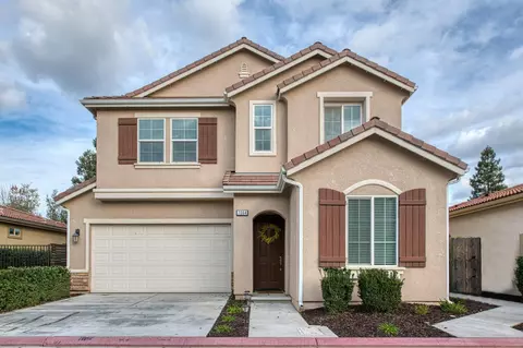 7064 N Cedar Hill Dr, Fresno, CA 93722