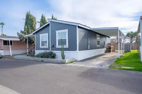 2740 W Olive Ave #SPC 55, Fresno, CA 93728