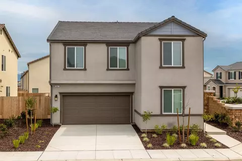 387 Thunder Rd S, Madera, CA 93636
