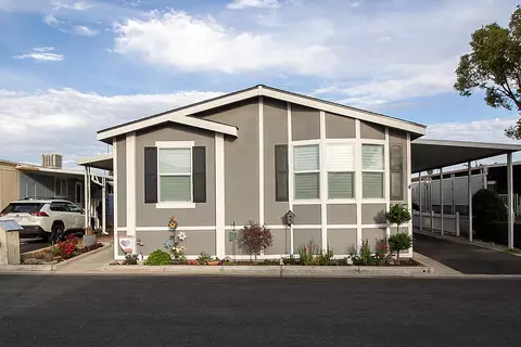 221 W Herndon Ave #165, Fresno, CA 93650