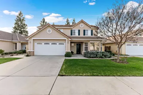 182 N Wathen Ave, Clovis, CA 93611