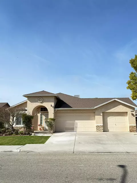 1715 N Cecelia Ave, Fresno, CA 93722