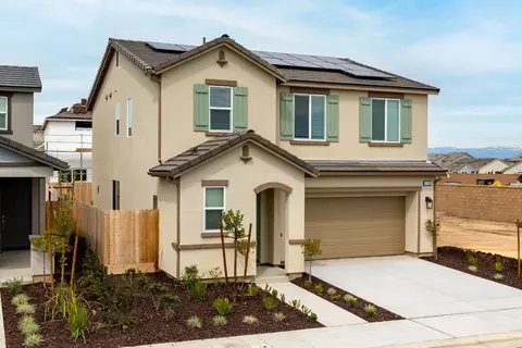 1163 Ponderosa Way W, Madera, CA 93636