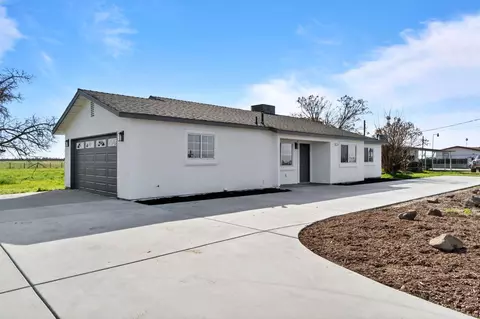 3193 E Huntsman Ave, Fresno, CA 93725