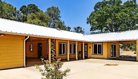 5033 W Whitlock, Mariposa, CA 95338