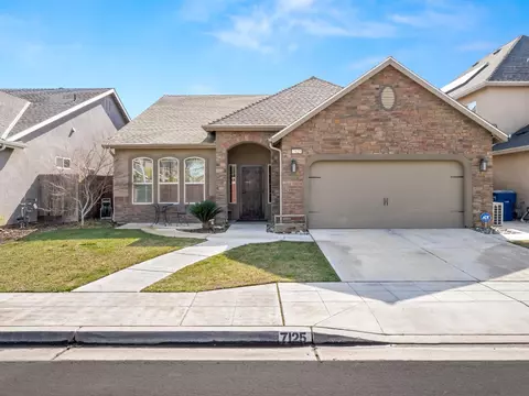 7125 W Scott Ave, Fresno, CA 93723