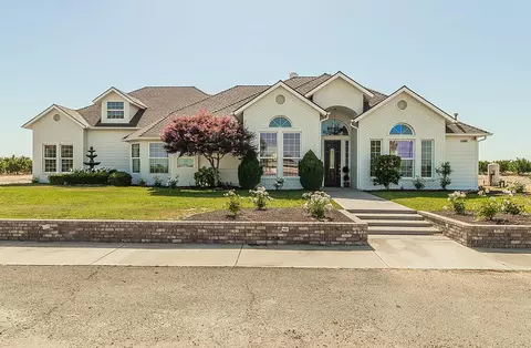 16695 Indianola Ave, Kingsburg, CA 93631
