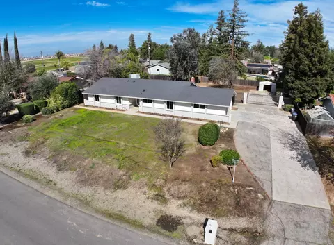 41175 Grove Cir, Madera, CA 93636