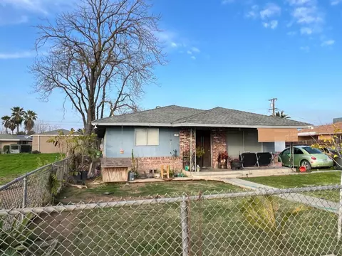 329 E Kaviland Ave, Fresno, CA 93706
