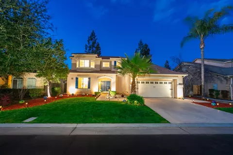 2686 E Spice Way, Fresno, CA 93720