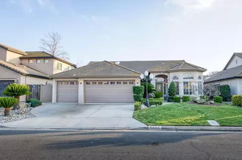 2223 W Beechwood Ave, Fresno, CA 93711