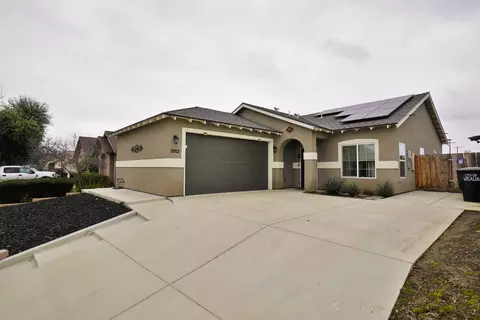 2012 N Edison St, Visalia, CA 93292