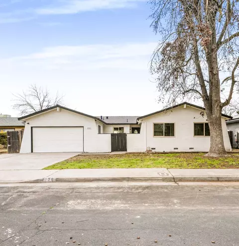 136 W Swift Ave, Clovis, CA 93612