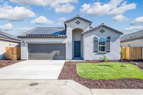 1191 Dandelion Ln, Madera, CA 93638