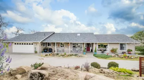 30879 Corral Dr, Coarsegold, CA 93614