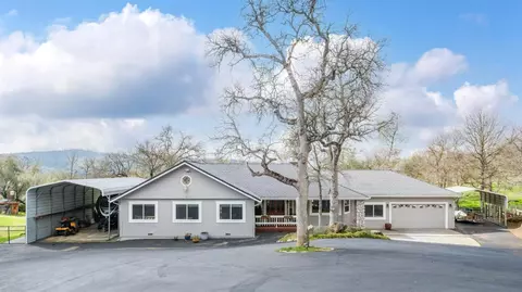 42050 River Knolls Pl, Coarsegold, CA 93614