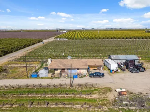 7310 S Highland Ave, Fowler, CA 93625