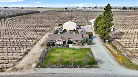 10166 W Olive Ave, Fresno, CA 93723