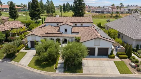 11362 N Glencastle Way, Fresno, CA 93730