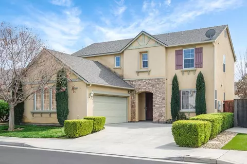 4036 Richmond Ave, Clovis, CA 93619