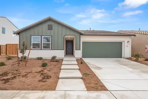 656 Rockcrest Ave, Madera, CA 93636