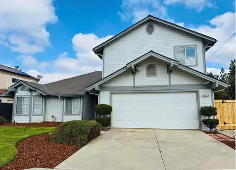 1934 E Omaha Ave, Fresno, CA 93720